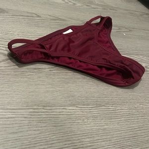 XHILARATION - women’s maroon bikini bottoms, size: S, in perfect condition